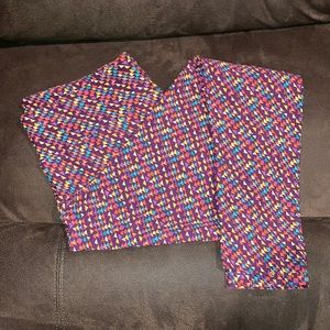 LuLaRoe • Tall & Curvy Leggings